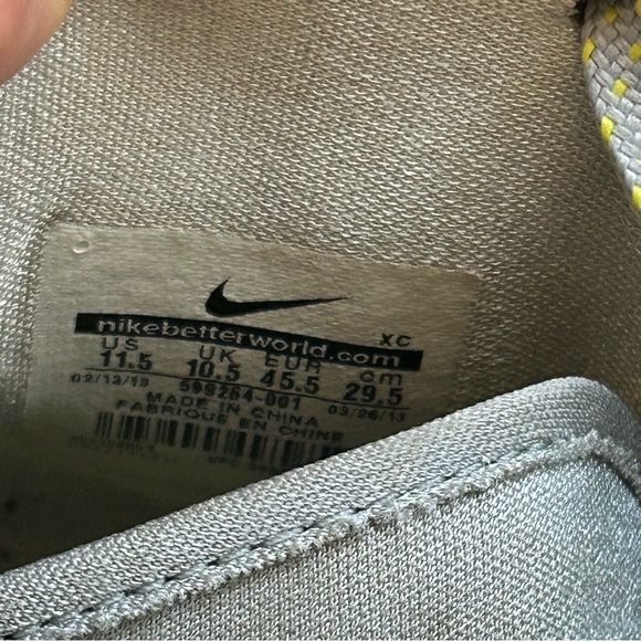 Nike LeBron Zoom Soldier Men’s 11.5 Yellow Sneakers - Picture 4 of 7